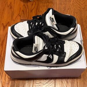 Nike Panda Dunks